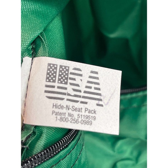 Vintage Baylor Bears Hide-N-Seek Pack Padded Seat/Stadium Cushion Duffle Bag - Picture 10 of 12